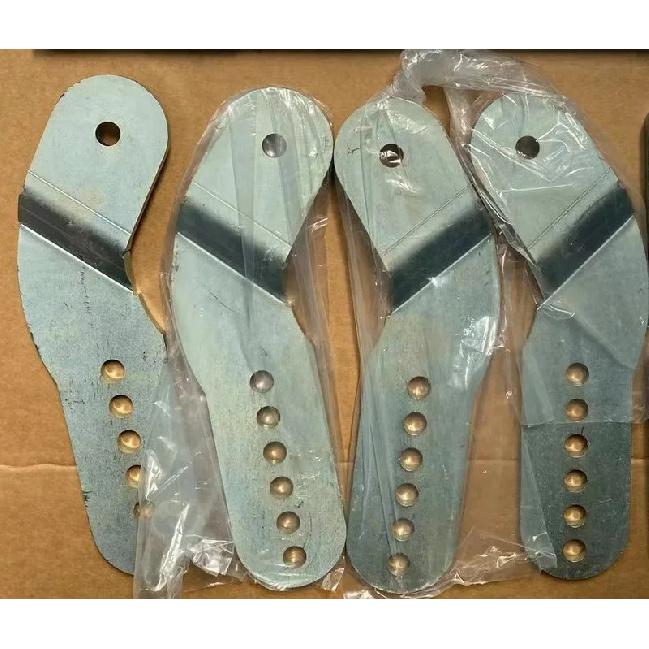 Caddy Mk2 Hinterachs-Blattfeder-Schäkel und -Sättel