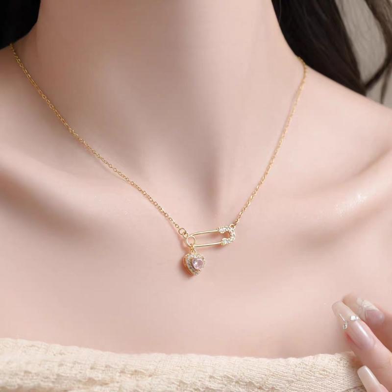 Light Luxury Zircon Pin Love Heart Copper Pendant With Stainless Steel Chain Necklace Clavicle Choker Jewelry