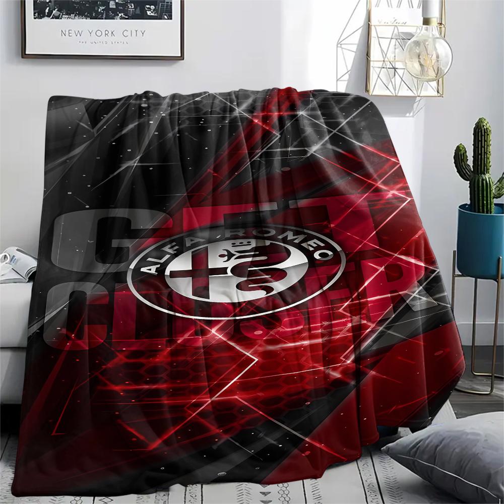 1PC Manta de Franela con Estampado Alpha Romeo, Alta Calidad para Todas las Estaciones, Decoración del Hogar, Calidez y Comodidad, Perfecta para Regalos de Navidad