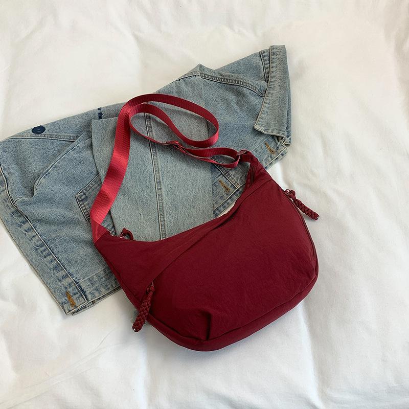 Simple and Large-capacity Shoulder Bag Japanese Niche Fashion Girls Class Messenger Bag Beautiful Commuter Tote Bag