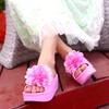 Sommer Sandalen Weiblichen Strand Ziehen Dicken High-heel Blume Schuhe Hause Hausschuhe