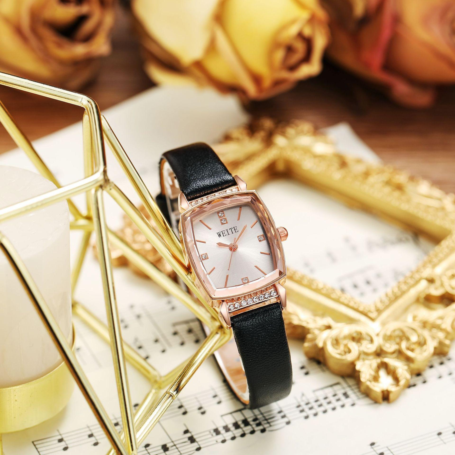 Ladies Belt Quartz Watch, Luxury Fashion Design Personality Trend