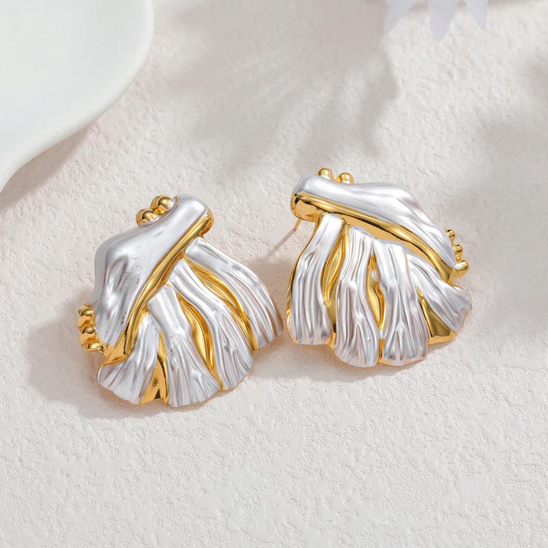 Серьги-пусеты из 18-каратного золота с неровной текстурой листа - Элегантный, Модный дизайн из титановой стали