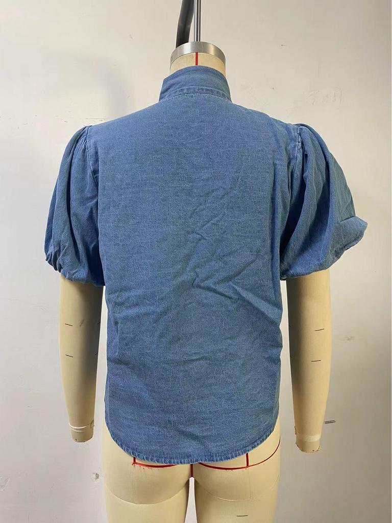 Camicia di jeans rétro con colletto ampio, allacciatura e fiocco da donna - Modello 89265