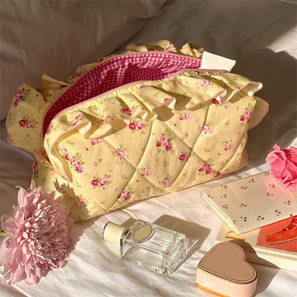 Large Capacity Ruffle Makeup Bag Cherry Printed Wash Storage Bag Sweet Toiletry Organizer Skincare