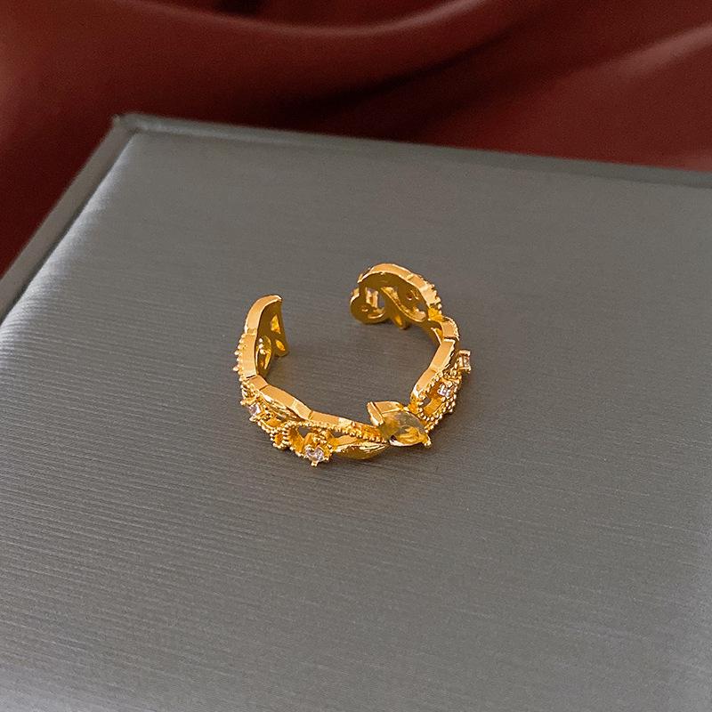 Gold-Plated Diamond Inlaid Sugar Ring - High-End Luxury Fashion Jewelry