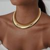 Personalized Semi-circular Arc Surface Glossy Golden Yellow Collar Necklace 1 Piece