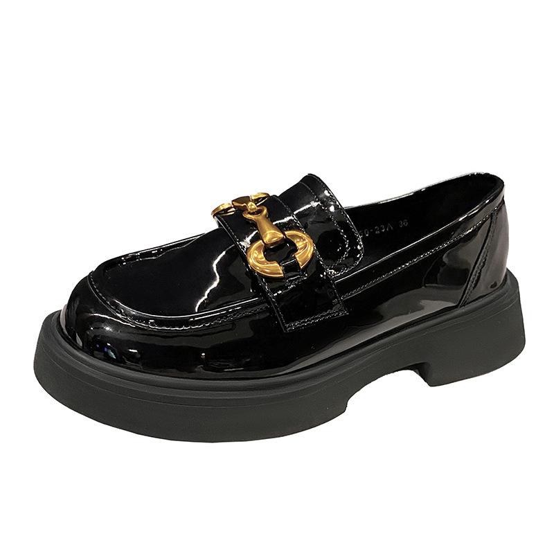 

Маленькие кожаные туфли женский стиль осень 2025 новая женская обувь осенние универсальные одинарные туфли платформа лоферы 750-23 35