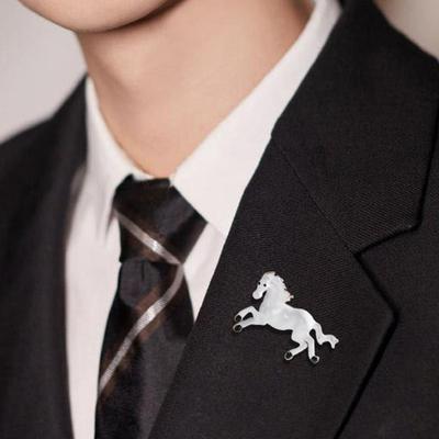 Broschen & Körperschmuck