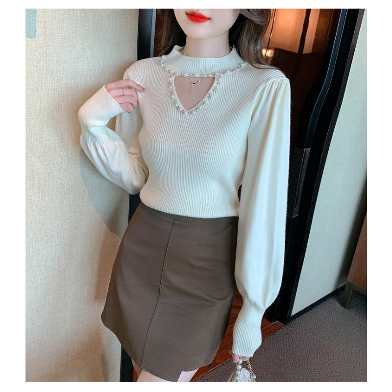 Autumn and Winter Women's Knitwear Bottoming Shirt Design Sense of Beading Hanging Neck Half-high Neck Blouse Inner Long-sleeved Tops