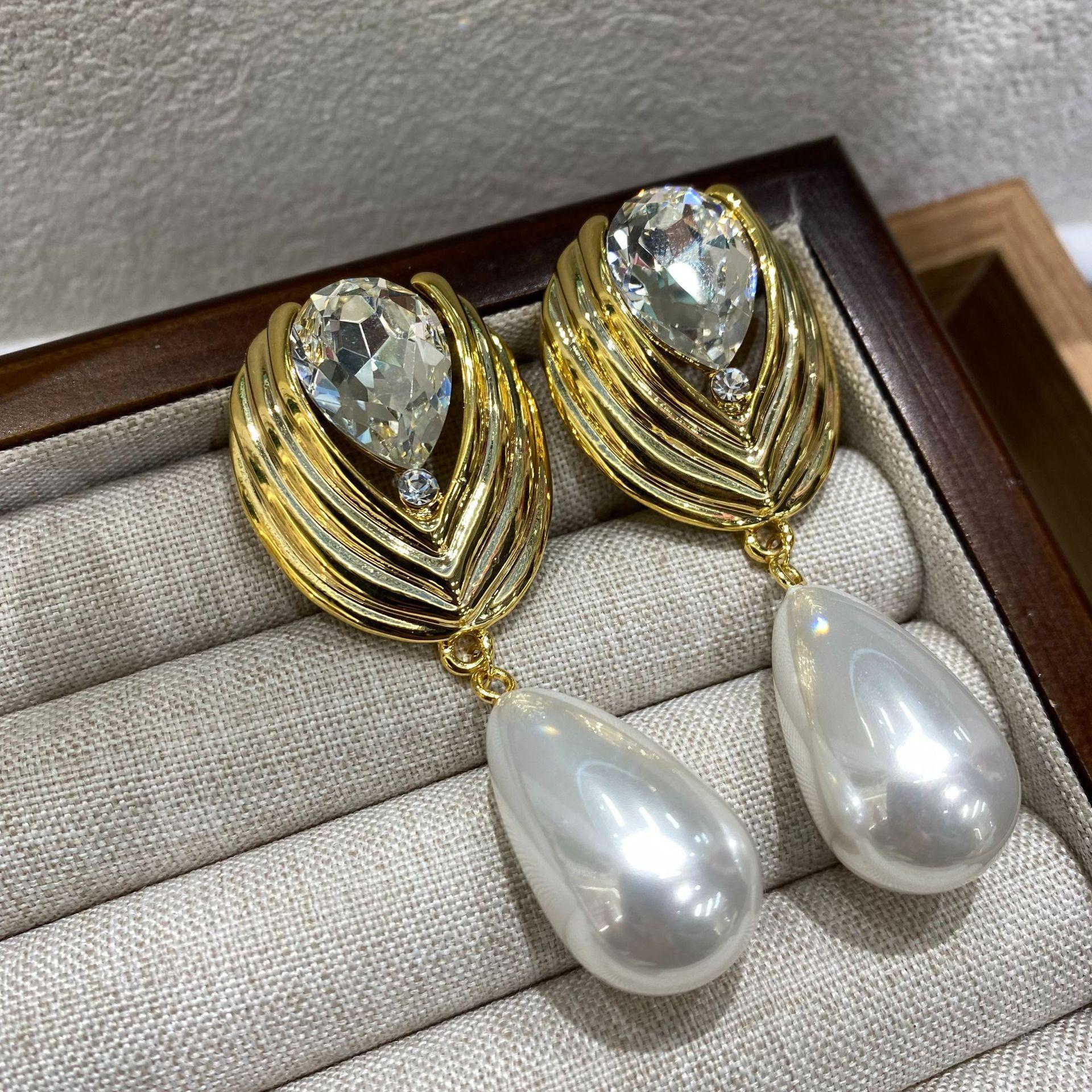Fashion Fashion Exaggerated Temperament Type Personality Elegant Crystal Pearl Water Drop Fringe Earrings золотой