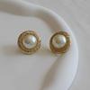 _JJ65 Vintage White Bold Clip-on Earrings