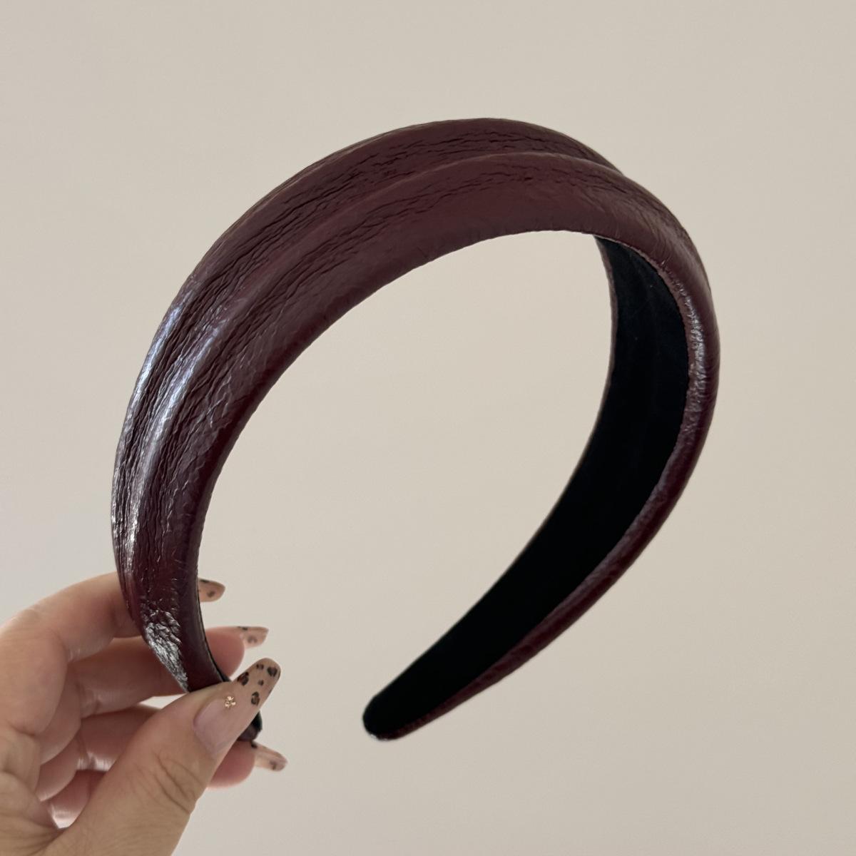 

New Solid Color PU Leather Glossy Headband Retro Hairband for WomenElegant Simple Hair Accessories Daily Hair Clip Hairband
