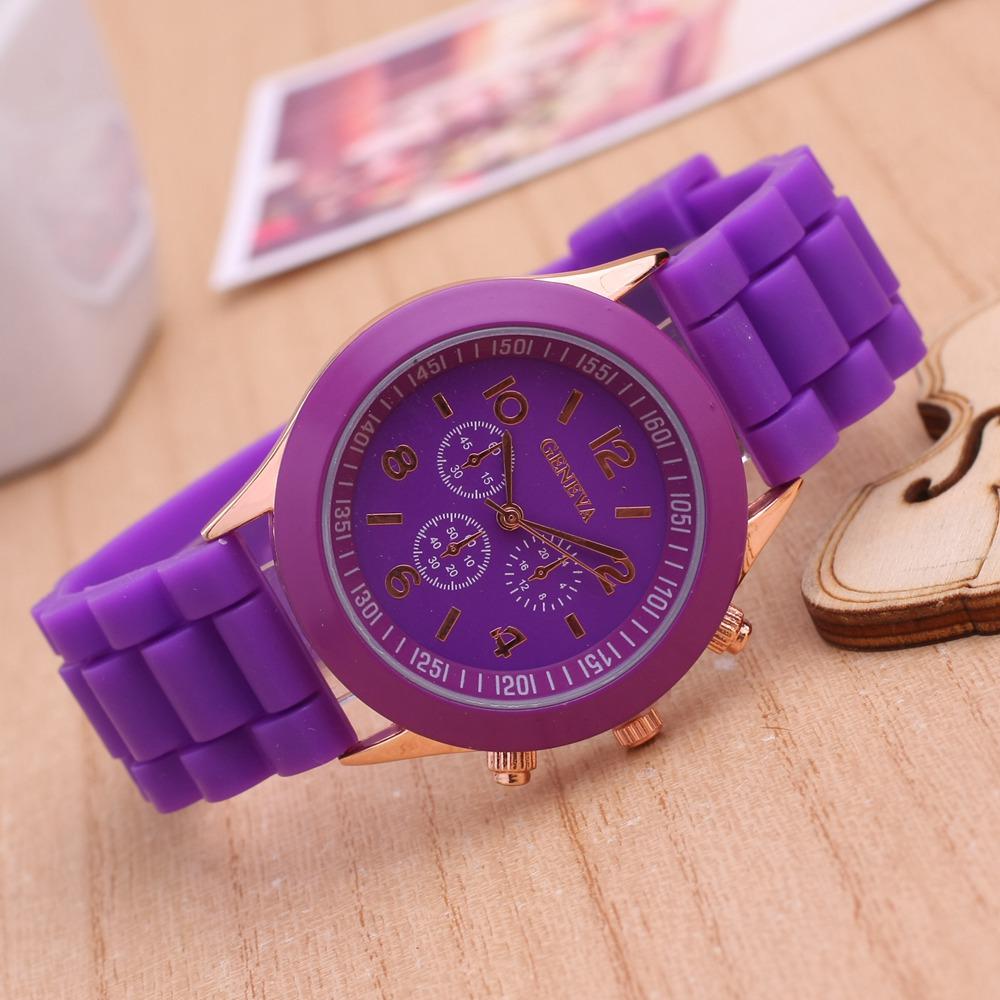 Fashionable Women's Watch Luxury Quartz Movement Silicone Band Wristwatch for Ladies