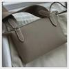 Luxusní kabelka Evelyn z hovězí kůže: Unisex podnos na večeři, design na hrudník, pas, rameno a crossbody