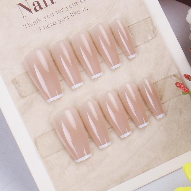 საშუალო-გრძელი გრადიენტული ფრანგული თეთრი მოსახსნელი ყალბი ფრჩხილის სტიკერები