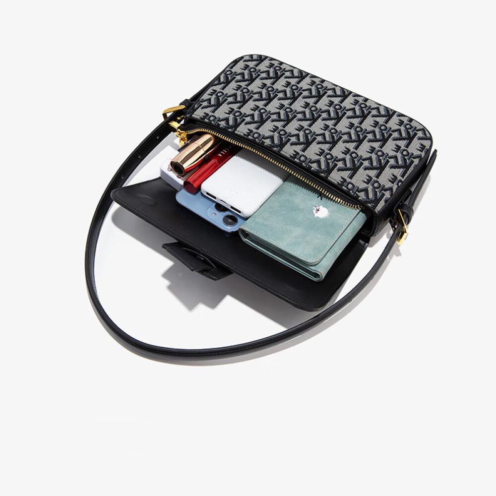 Women's Bag Underarm Bag Women's Retro Women's Shoulder Bag Crossbody Bag Baguette Bag Length 24.5 wide 6cm high 14cm