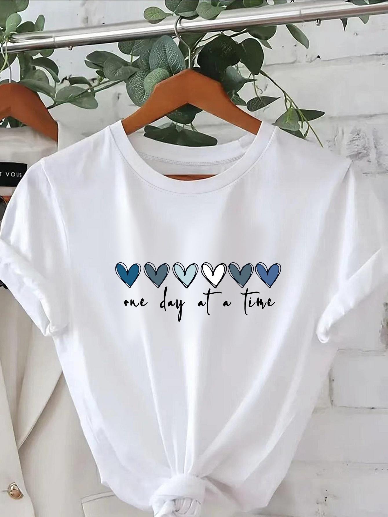 

European size Plus Size, Women s Plus Size Oversized Short Sleeve T-Shirt - Pastel Lavender with Multicolor Heart No Time Like S белый