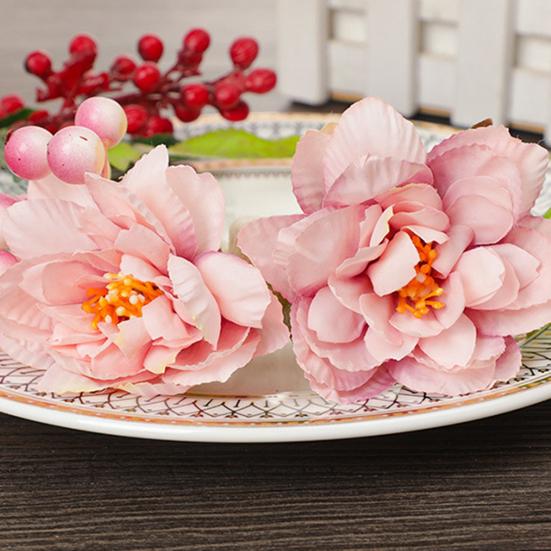 Artificial Flower Napkin Ring Rustic Floral Napkin Holder with Faux Berries Elegant Farmhouse Napkin Rings for Dining Table Decor Weddings
