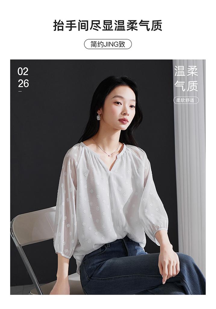 French V-neck seven quarter sleeved cut flower shirt for women