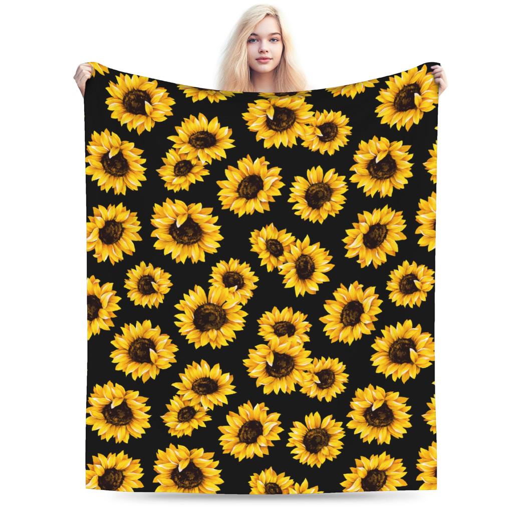Daisy Flower Blanket Velvet Textile Decor  Breathable Lightweight Throw Blanket for Bedding Travel Bedspread