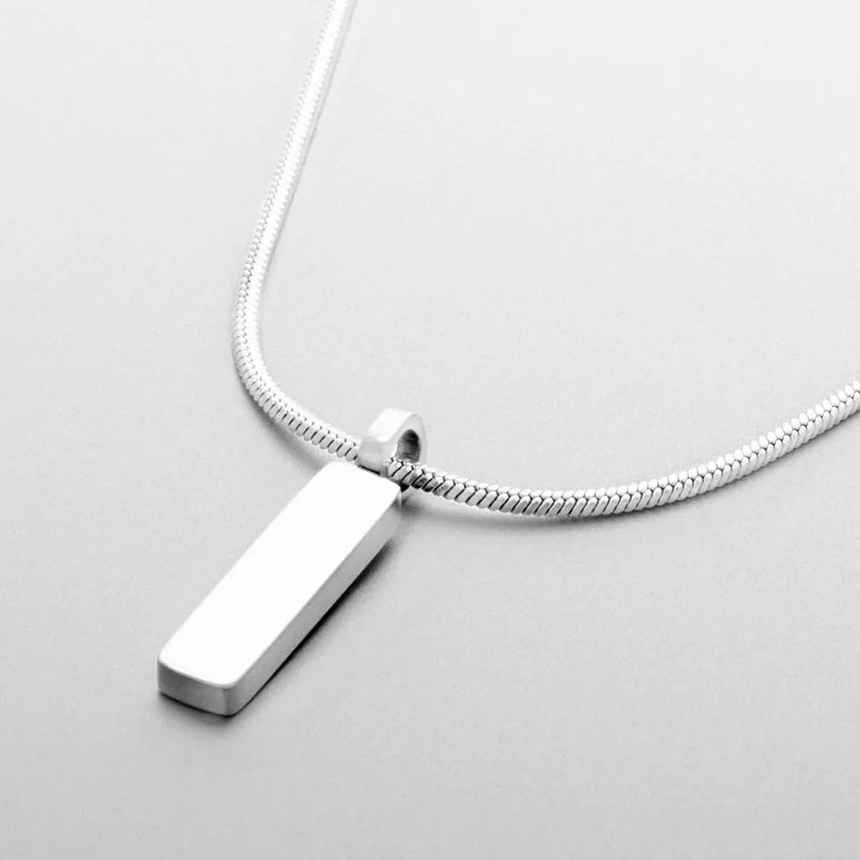 Luxury Snake Bone Chain Necklace: Square Pendant Clavicle Chain in Stainless Steel