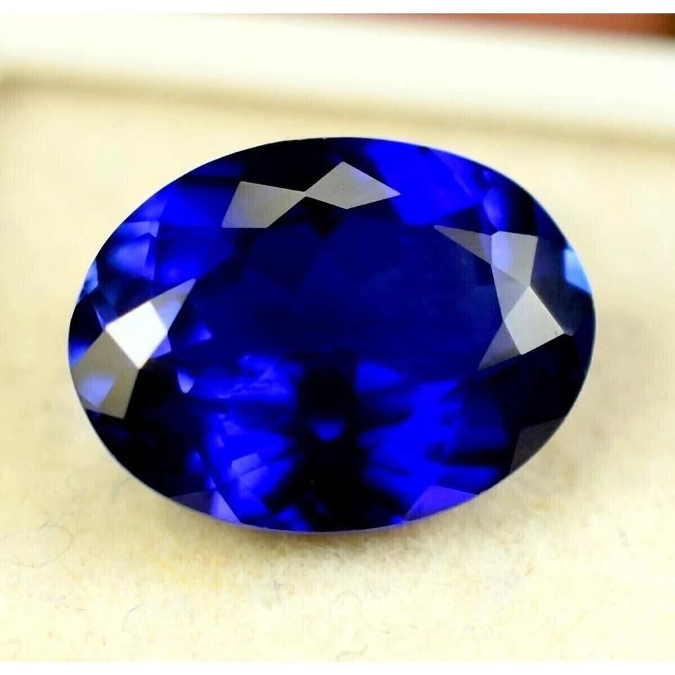 Natural Flawless Ceylon Blue Sapphire Oval Shape Certified Gemstone
