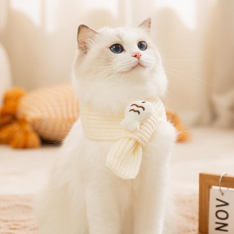 Cat scarf cute three-dimensional warm small fish scarf into cat kitten knitted collar dog dress up pet accessories