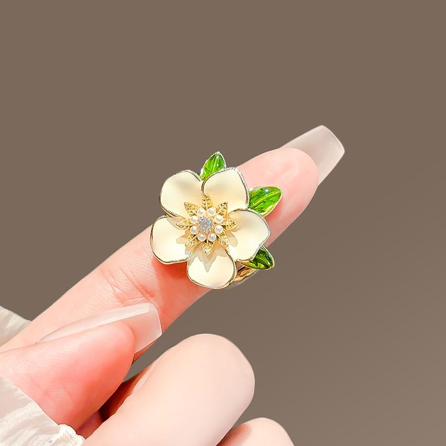Gardenia Flower Anti-glare Brooch for Women High-end Pin Anti-glare Clasp High-end Clothing Corsage