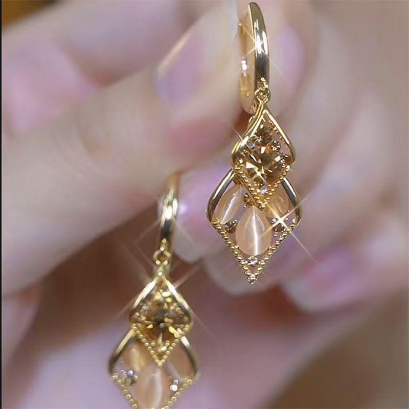 Elegante 2024 Perlenohrringe: Schickes, einfaches und stilvolles Design