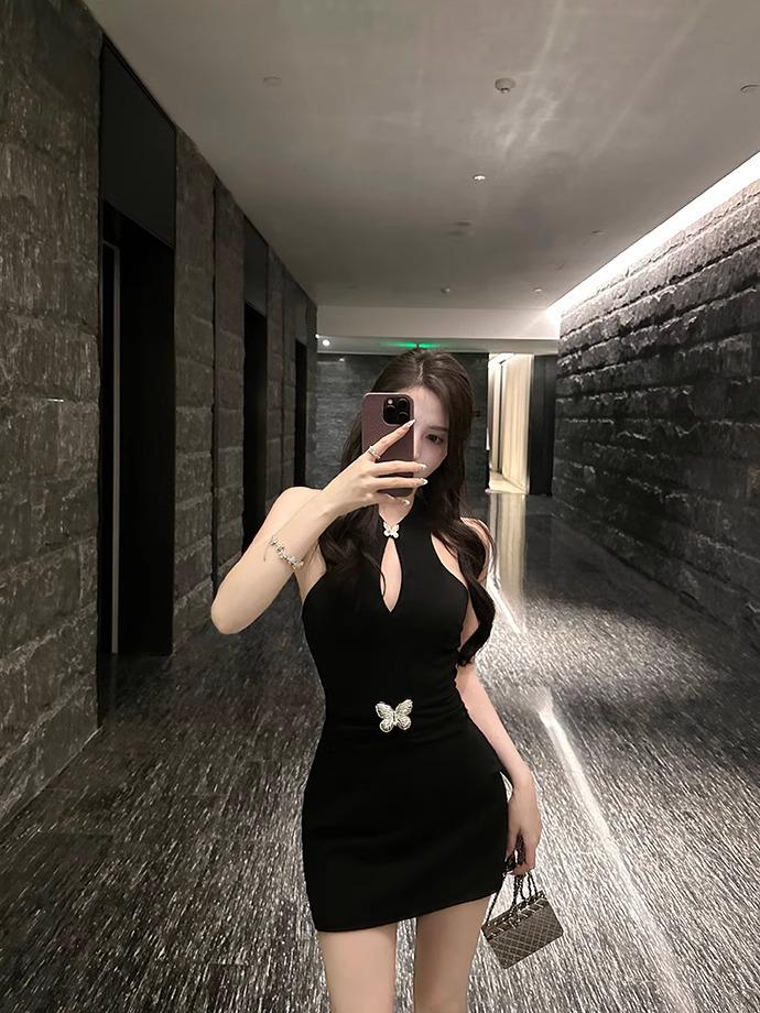 Elegant Black Backless Halter Qipao Dress - Sexy Spring Bodycon