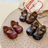 Piccole scarpe in pelle per bambini francesi primavera nuove scarpe piatte da principessa per bambine scarpe beanie a suola morbida