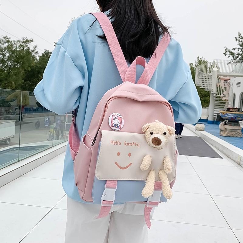 Süßer Cartoon-Kinderrucksack Für Jungen und Mädchen Leicht und Langlebig Geeignet für Vorschul- und Grundschüler Nylonmaterial Mittlere Größe