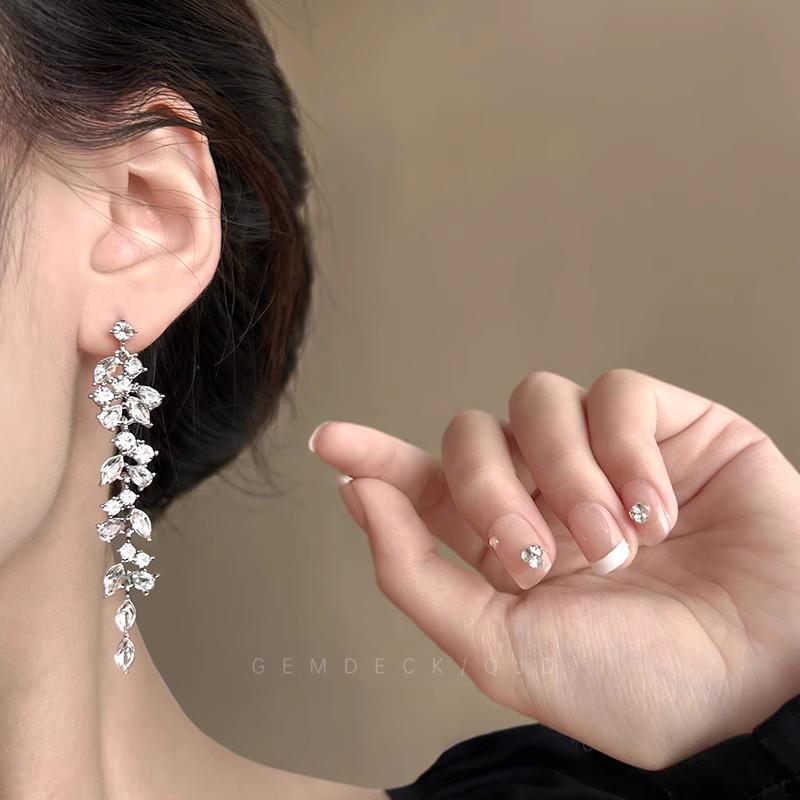 Elegant Long Tassel Full Diamond Earrings for Evening and Banquet