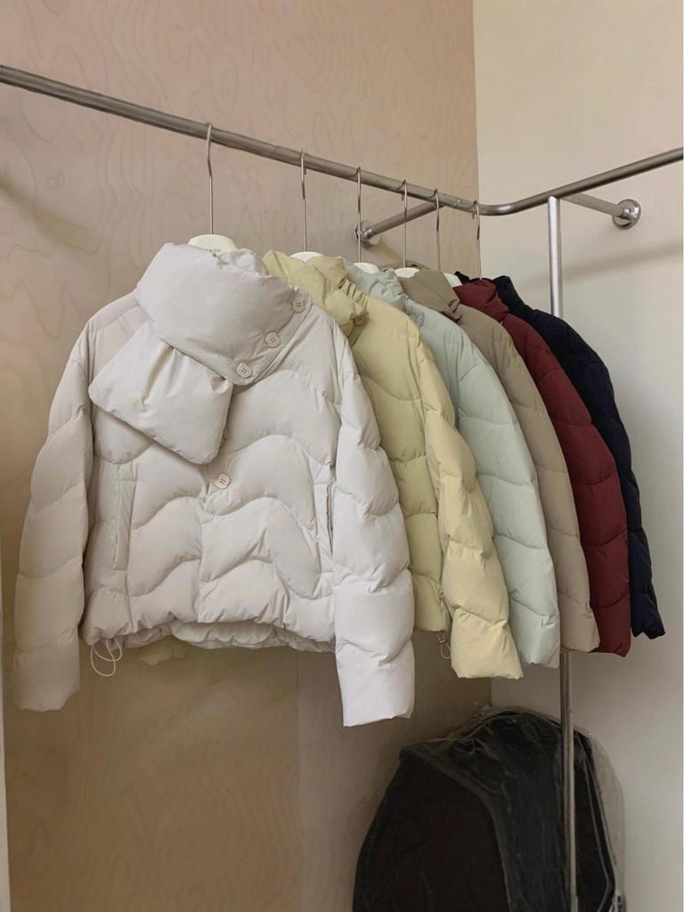 Women's Winter 2025 Scarf Collar Apple Button Down Jacket - Short Style, Sweet Petite White Duck Down Coat