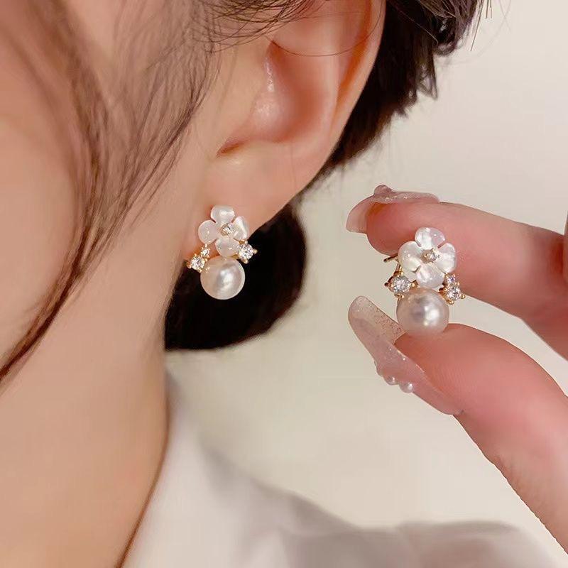 Han Chao's new Mori sweet literary style fashion flower stud earrings high-end temperament earrings earrings