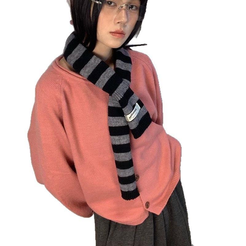 Weicher gestreifter Strickschal Warmer, kuscheliger Stoff Einfaches Etikettendesign Für den Winter, tägliches Tragen, Pendeln