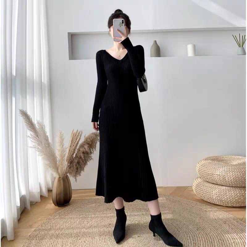 Versatile V-Neck Knitted Knee-Length Slim Dress for Women - Autumn & Winter Collection.