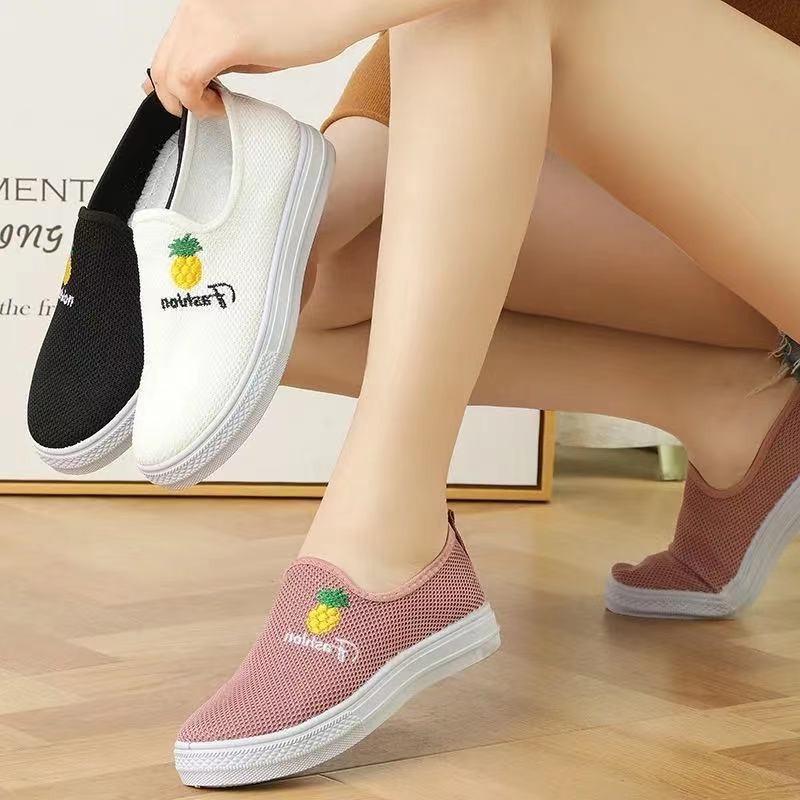 New Mesh Shoes One-pedal Sneakers Breathable Soft-soled Mother Single Shoes Lazy Shoes Casual Student Shoes