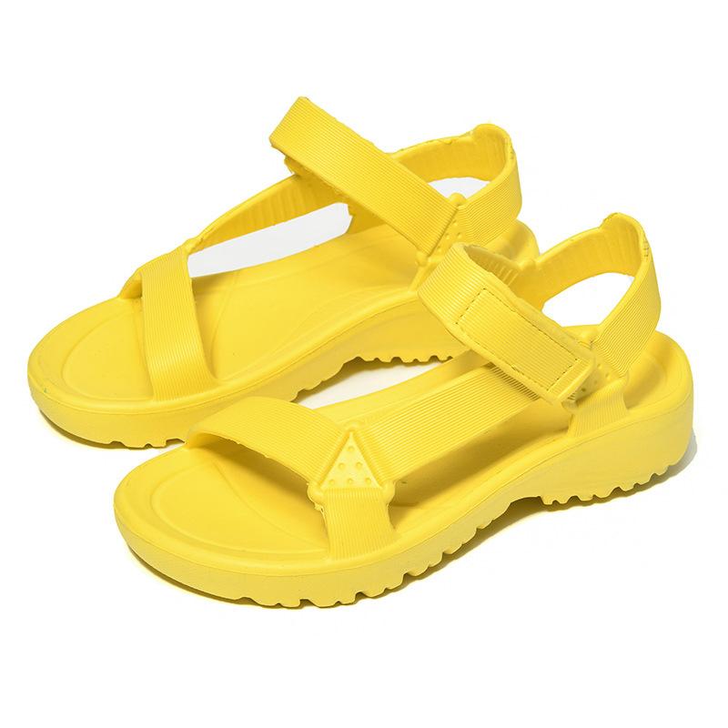 Fashion Ladies' Summer Flip-flops Are Breathable, Solid-color Outdoor, with Velcro Flat Bottoms, Comfortable and Not Tiring To The Feet