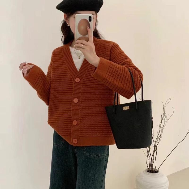 Simple V-neck Sweater Jacket Women's Autumn and Winter New Loose Soft Waxy Lazy Wind Knitted Cardigan Top