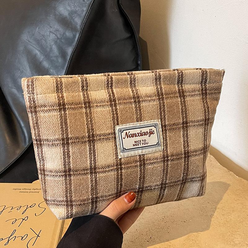 

Ручная косметичка большой емкости для хранения туалетных принадлежностей