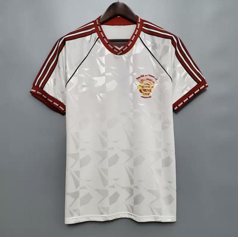 Source: Retro football uniform: Brazil-Real Madrid-Manchester United nostalgic version short-sleeved jersey