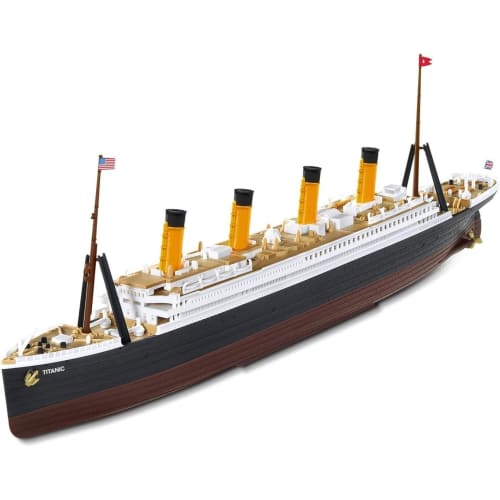 Doyusha 1/100 Amazing! Easy Plastic Model R.M.S. Titanic Pre-Colored Plastic Model