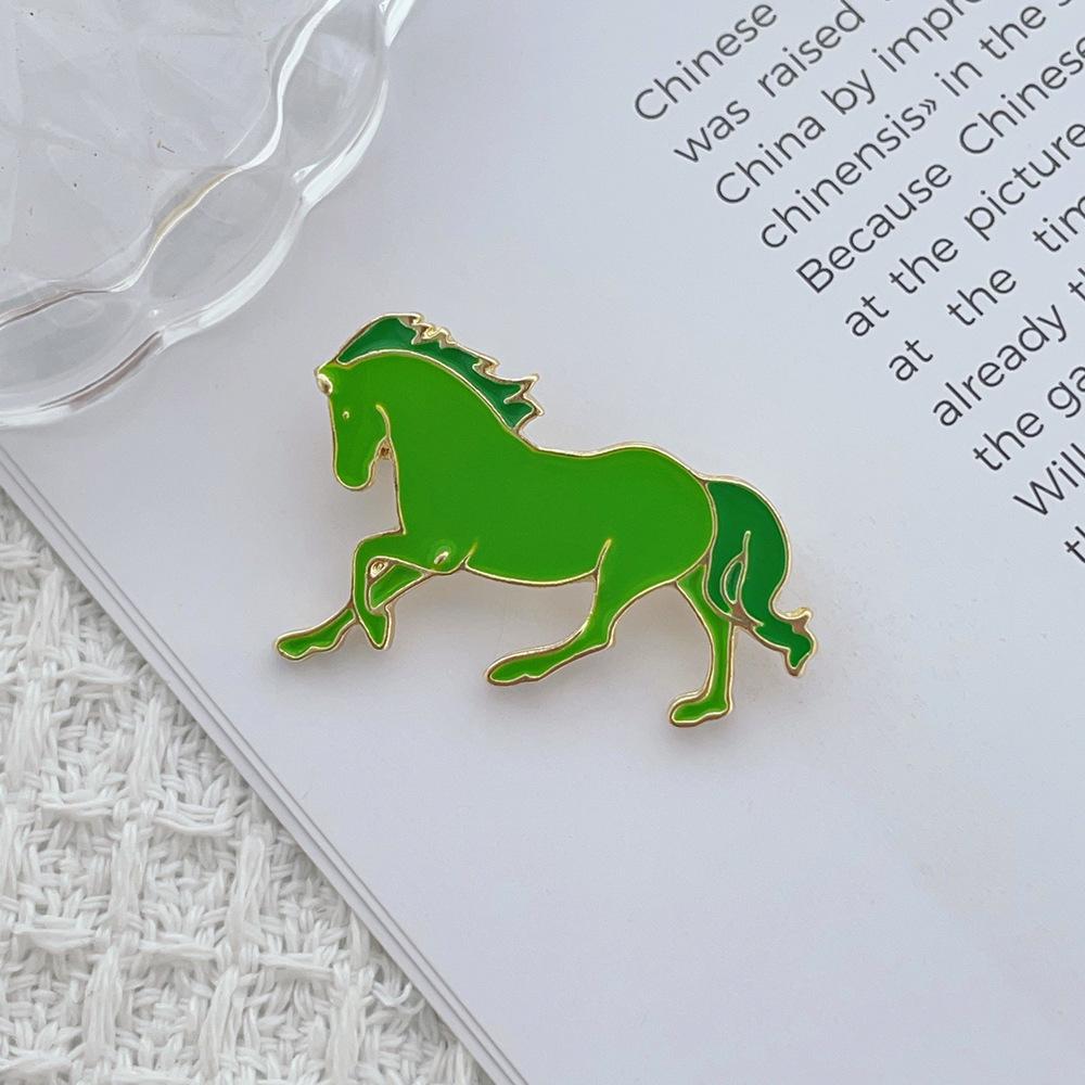 LATS Classic Rhinestone Saddle Horse Brooches for Women Zodiac Animal Lapel Pins Casual Party Accessories New Year Gifts Friends