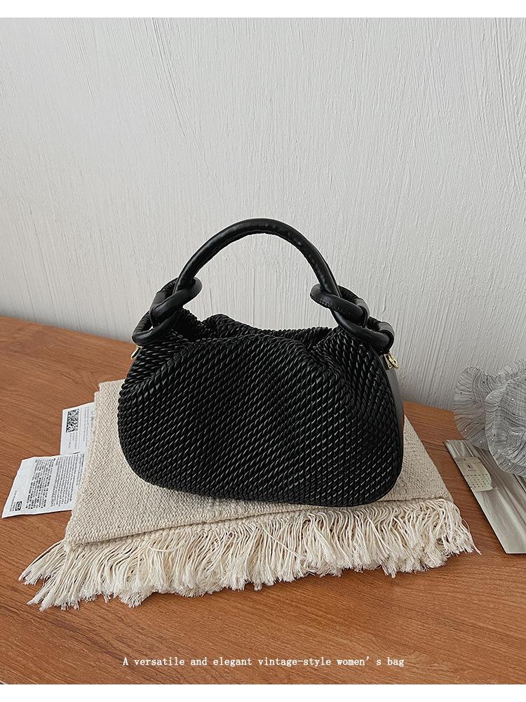 Handmade Woven Bag, Bucket Bag, Crossbody Bag for The Armpit, Commuter Shoulder Bag, Large Capacity Crossbody Bag