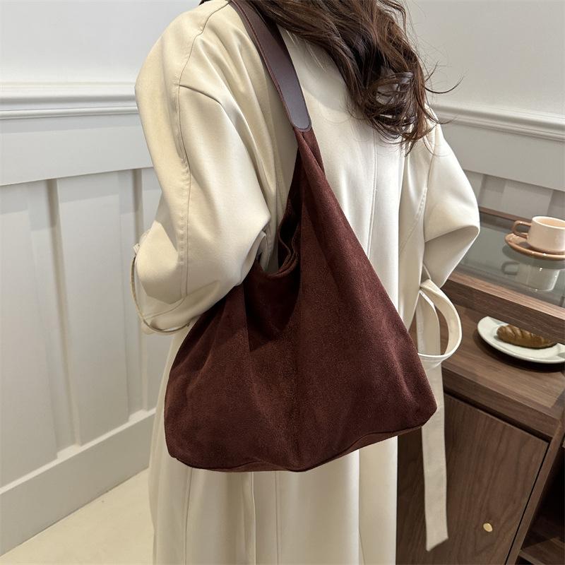 Students In Class Large-capacity Tote Bag Women's 2025 New Fashionable Simple Shoulder Bag Casual Underarm Bag Women's Bag