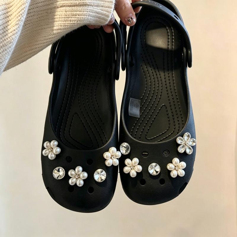 1 Set Pearl Flower Rhinestone Shoe Charm - Elegant Removable Shoe Decor Ornaments - DIY Decor Accessories for Women Clog Sandals