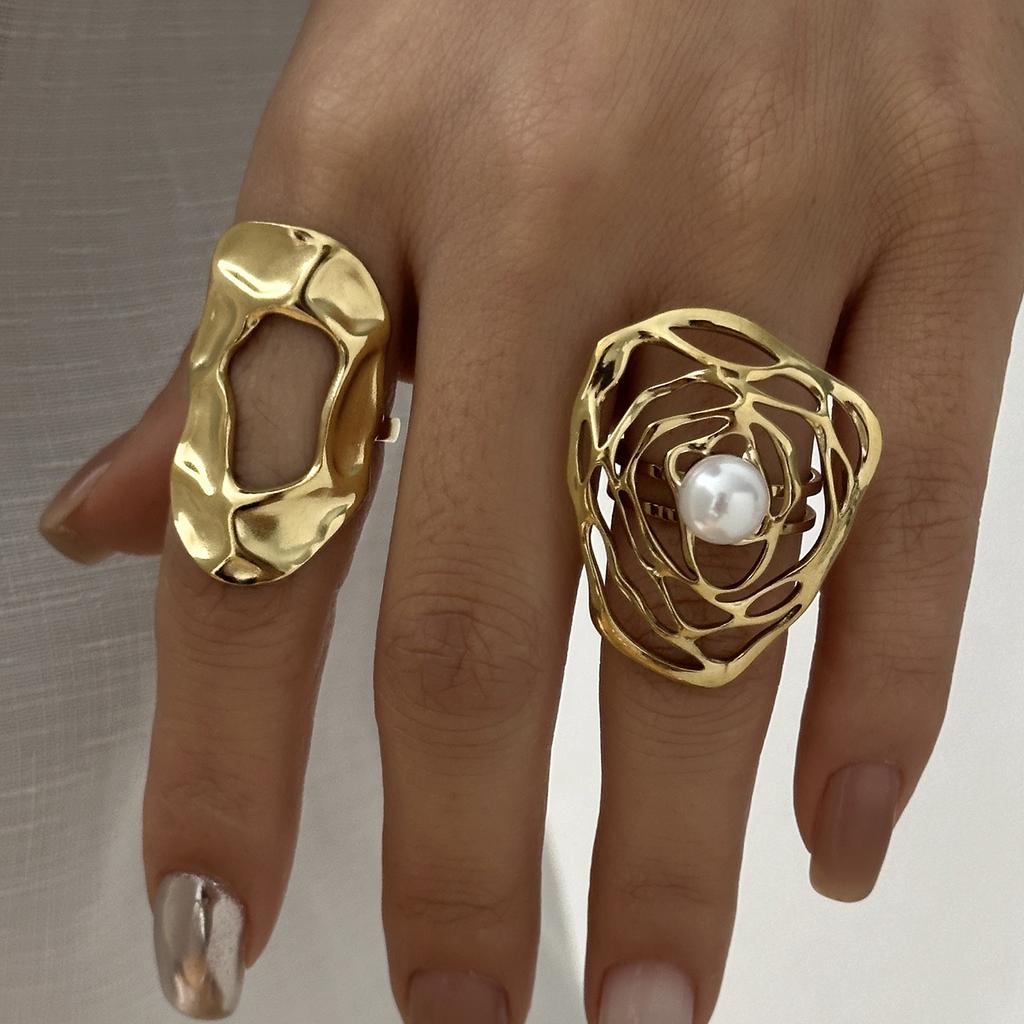 Stainless Steel Vintage Pearl Flower Rings For Women Gold Plated Hollow Rose Irregular Texture Ring Party Wedding Jewelry Gift