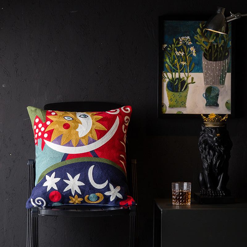 Christmas Picasso European and American Style Abstract Cushion Cover Living Room Sofa Embroidered Cushion Bedside Pillow Cover